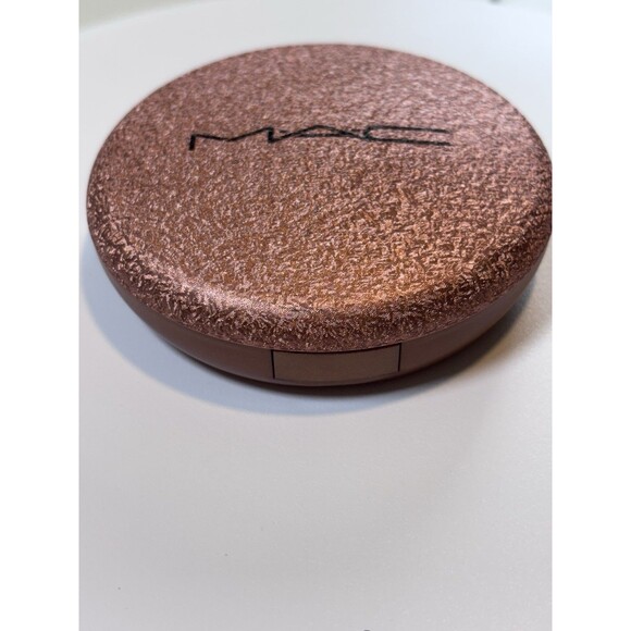 MAC Skinfinish Sunstruck Radiant Bronzer -  .28oz / 8g -Radiant Richer Rosy NEW - Picture 4 of 5